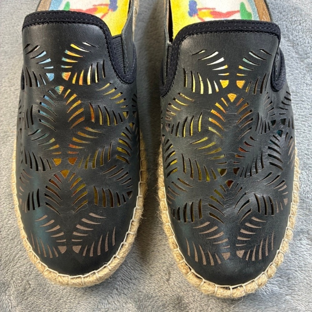 OluKai Kaula 'Olu 'Ili Black Leather Laser Cut Espadrille Mules Womens 8 20450 - Picture 7 of 16